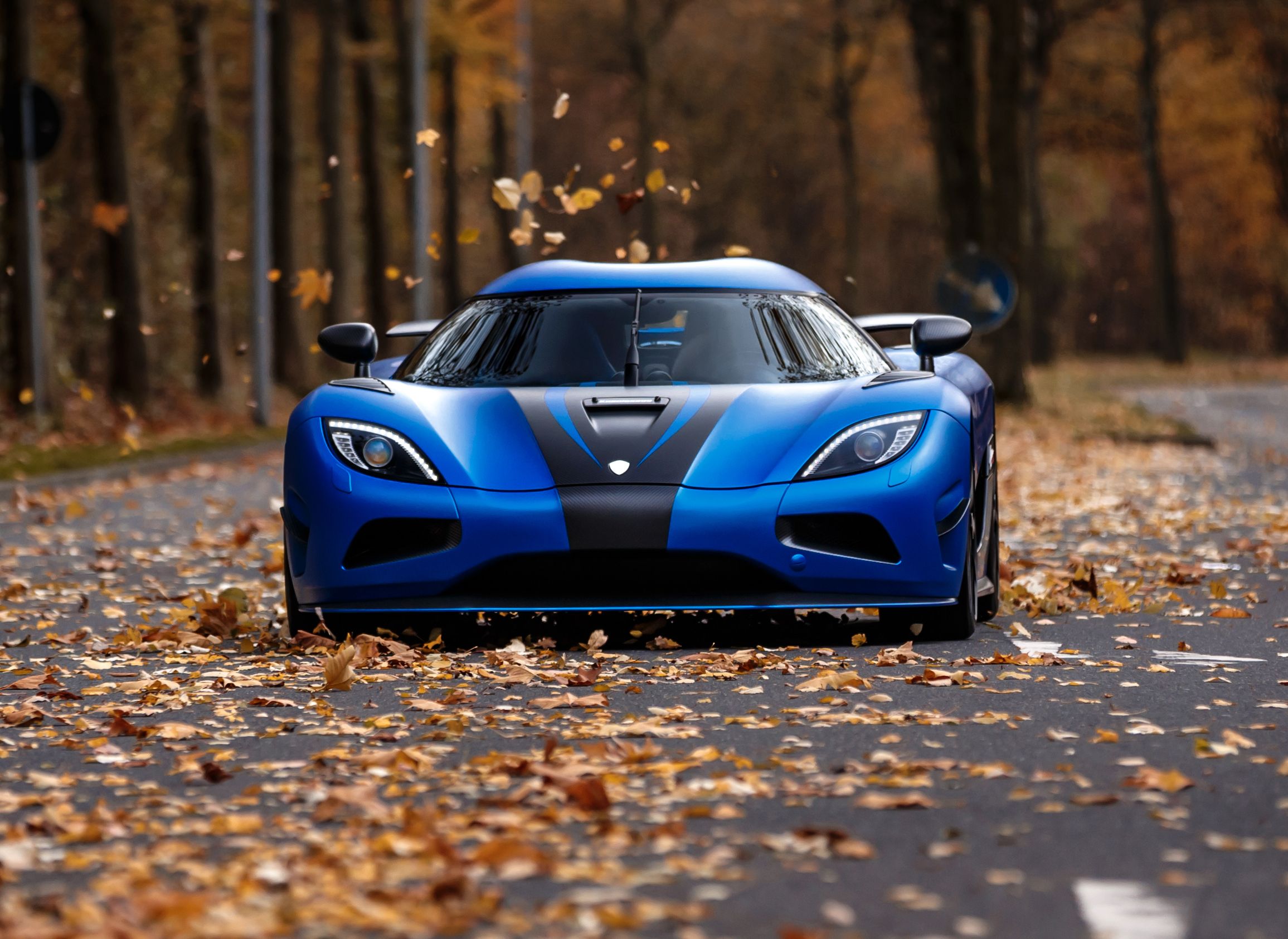 koenigsegg agera blue wallpaper